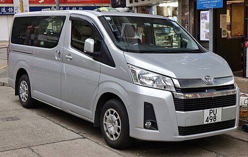 15 Seater Toyota Hiace High Roof Van Dubai